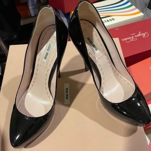 Miu Miu Black Patent Leather Platform Heels Pumps Size 37.5 / 7.5